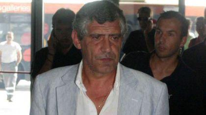 Κοντά σε αριστερό μπακ!
