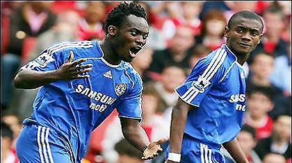 «Μπλε» έως το 2013 ο Εσιέν