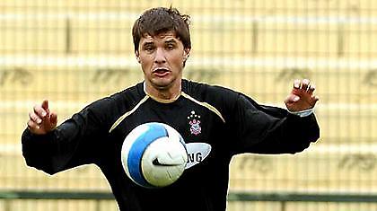 Στην Ιντερνασιονάλ ο Γκουστάβο Νέρι