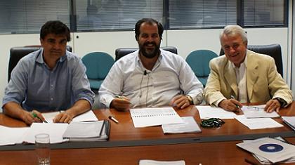 Υπέγραψαν για το αν-Ακτωρ-ο