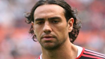 Θέλει Νέστα η Παρί