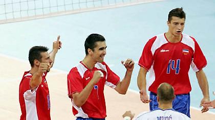 Στον τελικό ΗΠΑ, Σερβία