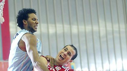 Στην Πάντερμπορν ο Γκάρις