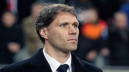 Φαν Μπάστεν: ''Ικανοποιημένος από την πρόοδο της ομάδα''