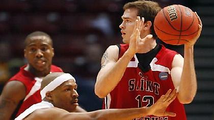 Α1: Ραντεβού για Πατ Καλάθη