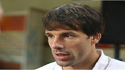 Δε θα ξαναπαίξει στους «οράνιε» ο Φαν Νιστελρόι