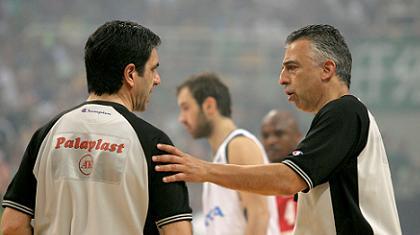 Α1: Ευχές στους Έλληνες διαιτητές