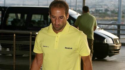 Παράπονα από Νεμπεγλέρα, συνάντηση με Σκόρδα