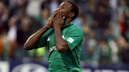 Με Εντόι (!) στο Περιστέρι