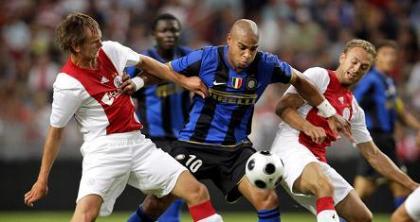 Δια ποδός Αντριάνο (video)