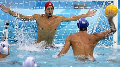 Ισοπαλία στο Ουγγαρία-Μαυροβούνιο, περίπατος Ισπανίας