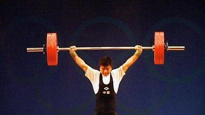 Πρωτιά για Κίνα και στην Άρση Βαρών