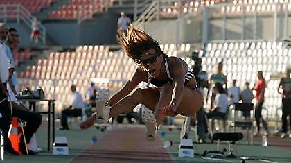 Έφτασαν οι πρώτοι Έλληνες αθλητές του στίβου