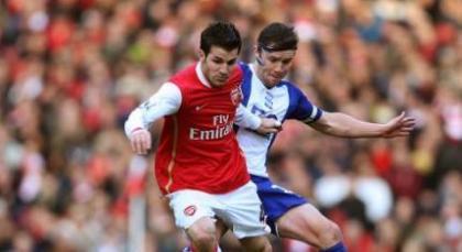 Πλήγμα με Φάμπρεγκας στην Άρσεναλ
