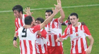 Με το βλέμμα στα αστέρια και το αστέρι