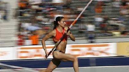 Κορυφαίοι Ισινμπάγεβα, Ρούνεϊ