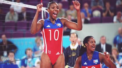 Τρεις ομάδες το «τρία στα τρία»