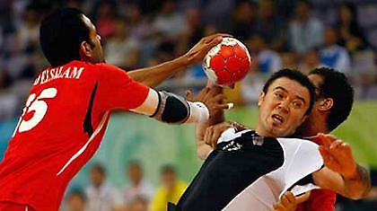 Συνέχισαν ακάθεκτοι οι Γάλλοι