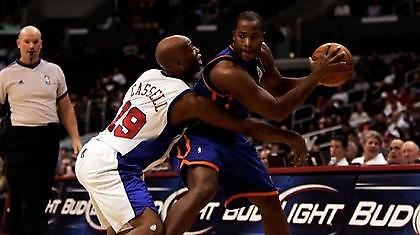 «Βλέπει» Φρεντ Τζόουνς η Τάου