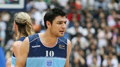 Ντελφίνο: «Δύσκολη και περίπλοκη η Ελλάδα»