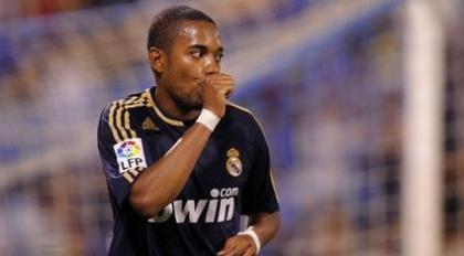 «Αν δεν θέλει να μείνει ο Ρομπίνιο...»