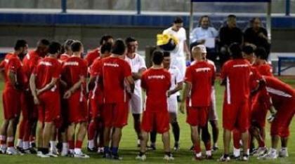 Όλοι έτοιμοι για την ανατροπή