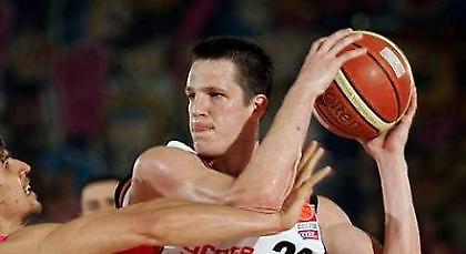 Στην Άλμπα ο Τζέικομπσεν