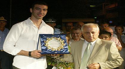 Επόμενος σταθμός… Πολίχνη για Νικολαΐδη