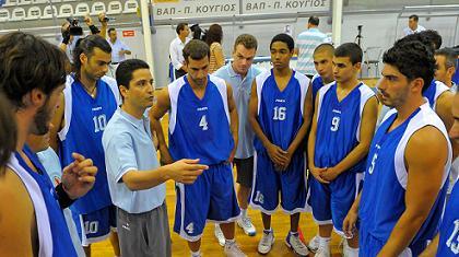 Σφαιρόπουλος: «Ικανοποιημένος από τα παιδιά και τις συνθήκες…»