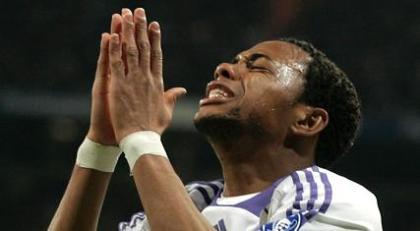 Καλντερόν: «Συμβουλεύουν λάθος τον Ρομπίνιο»