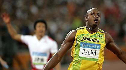 Πρωτιά για Πάουελ