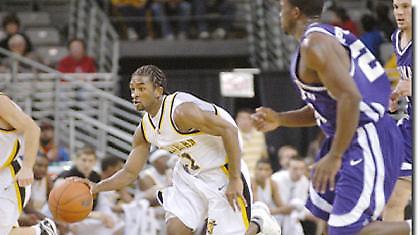 A1: Έρχεται ο Τόμπσον