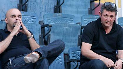 Με μια βαλίτσα στο χέρι Βέλιτς και Αντωνίου