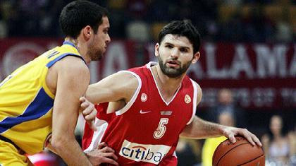 Α1: Αρθροσκόπηση ο Παπαμακάριος