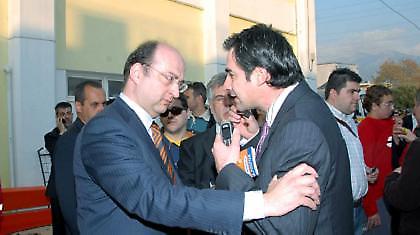 Ευχαριστώ στους φίλους...