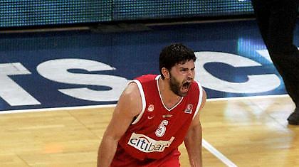 A1: Είκοσι μέρες εκτός ο Παπαμακάριος