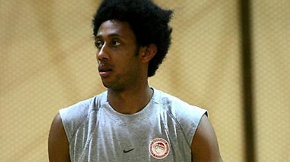 Ο Τζος πήρε το όπλο του