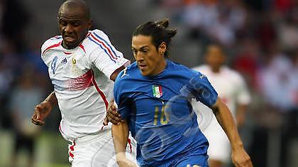 Ανανέωσε ο Καμορανέζι