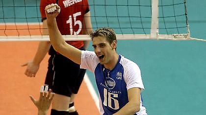 Εκτός Κράβαρικ, Αχρεμ