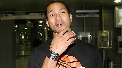 Α1: Έφτασε ο Ακινς