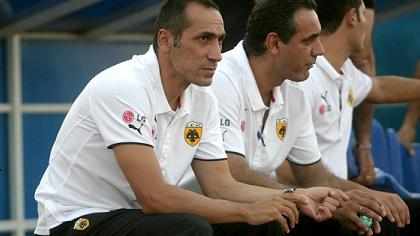 Επιστρέφει στη δοκιμασμένη συνταγή…