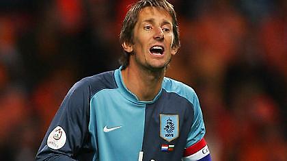 Επιστρέφει στην εθνική ο Φαν ντερ Σαρ!