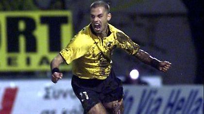 Να τους κάνει οπαδούς ο Ντέμης. Να καταλάβουν που παίζουν