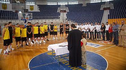 Α1: Με την ευχή του Θεού…