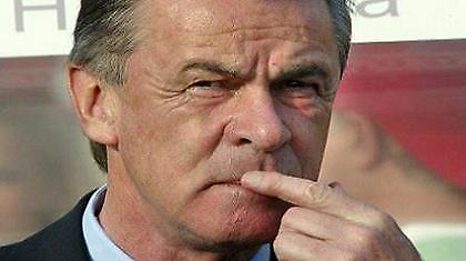 Χίτσφελντ: «Αποκλείεται να παραιτηθώ»