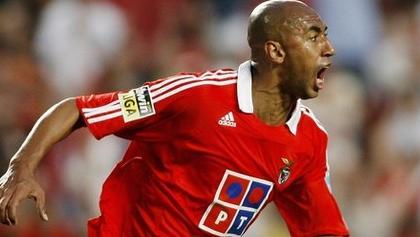 «Μπαμ» με Λουιζάο θέλει ο Τεν Κάτε!