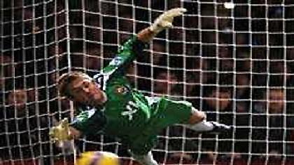 Εκτός μάχης και ο Γκριν