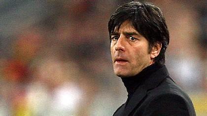 Λεβ: «Γερές βάσεις…»