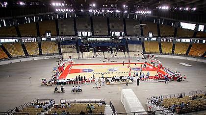 Τα φώτα στο άδειο στο ΣΕΦ