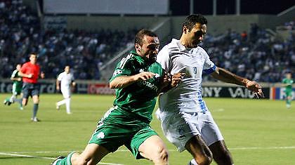 Εκτός ο Νικολάου